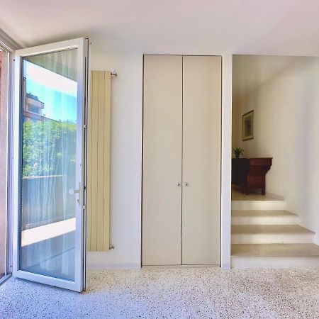 Minimal Apartment Navigli Мілан Екстер'єр фото