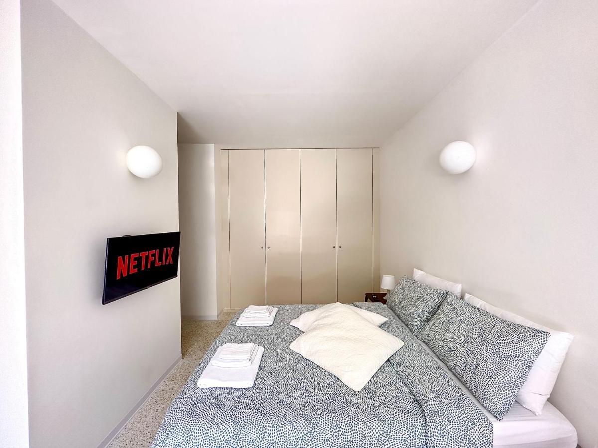 Minimal Apartment Navigli Мілан Екстер'єр фото