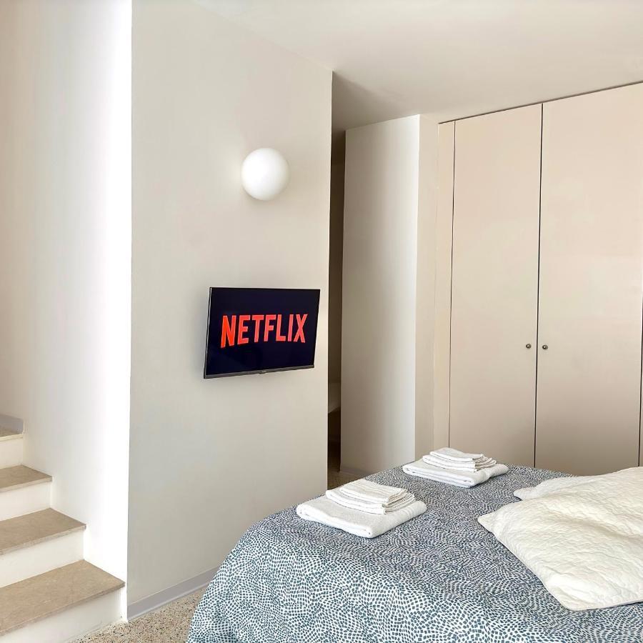 Minimal Apartment Navigli Мілан Екстер'єр фото